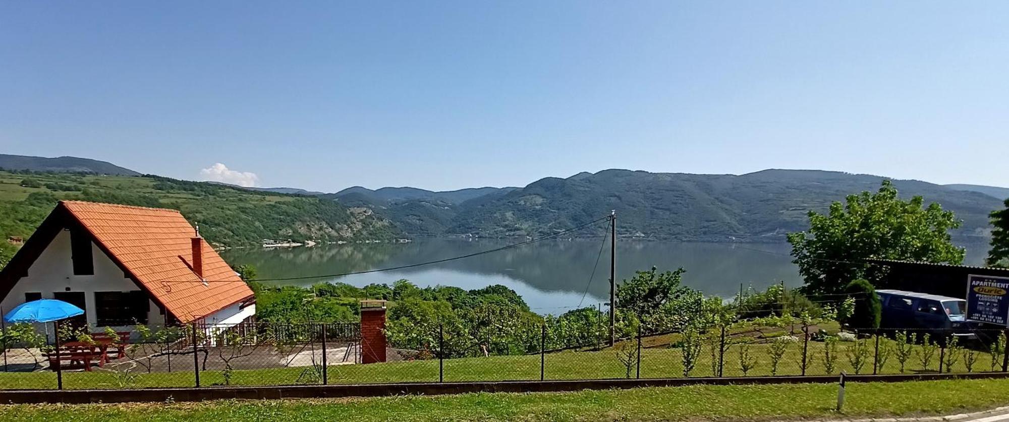 Apartman Duric Donji Milanovac Exteriér fotografie
